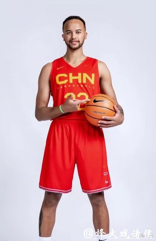 “我的根在中国”——专访中国男篮首位归化球员李凯尔