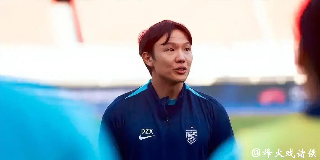 肇庆集训:蒋光太搭档18岁新秀!李霄鹏急找减压位,国足“青春工具箱”真能找对路吗? 肇庆集训:蒋光太搭档18岁新秀!李霄鹏急找减压位,国足“青春工具箱”真能找对路吗?