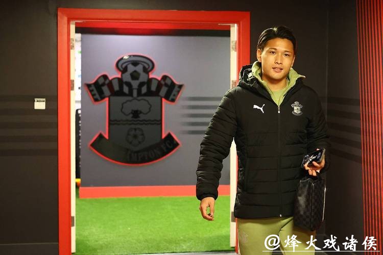 伤国足最深的老对手选择轻装上阵:日本队全员不超20岁,留洋球员集体缺席 伤国足最深的老对手选择轻装上阵:日本队全员不超20岁,留洋球员集体缺席